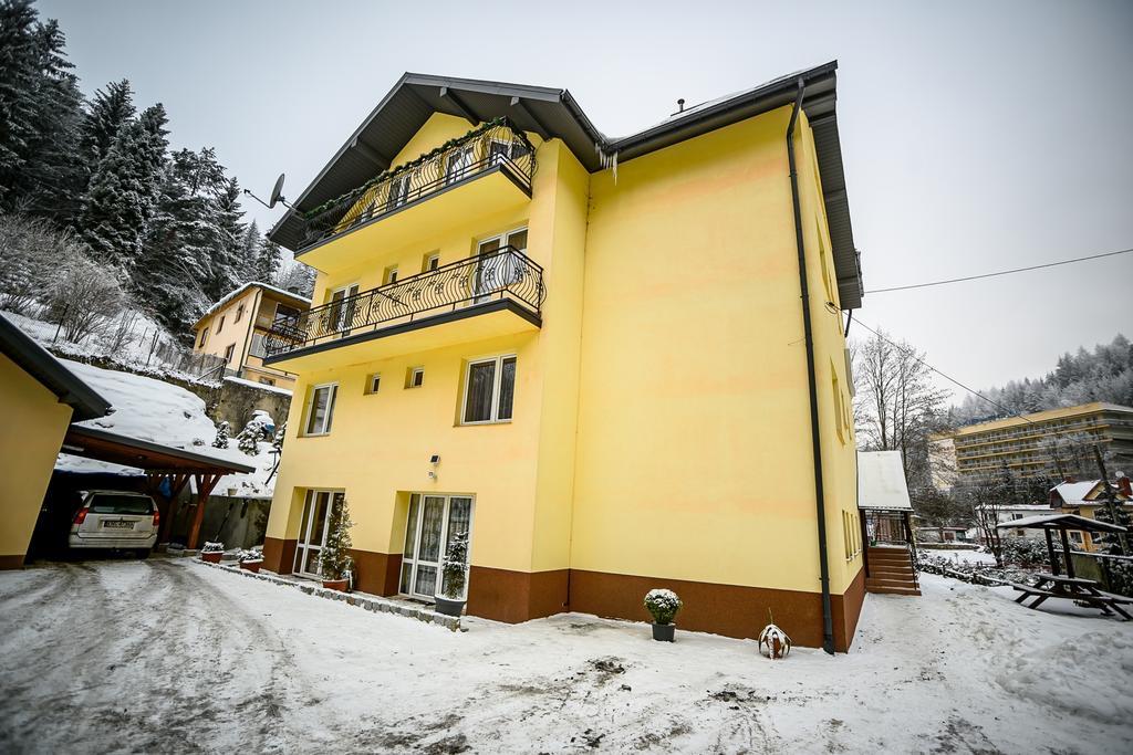 Trojanda Apartment Криница-Здруй Екстериор снимка